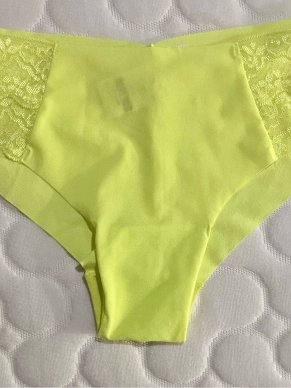 PINK Victoria’s Secret Neon Yellow Seamless Lace Hipster Panty